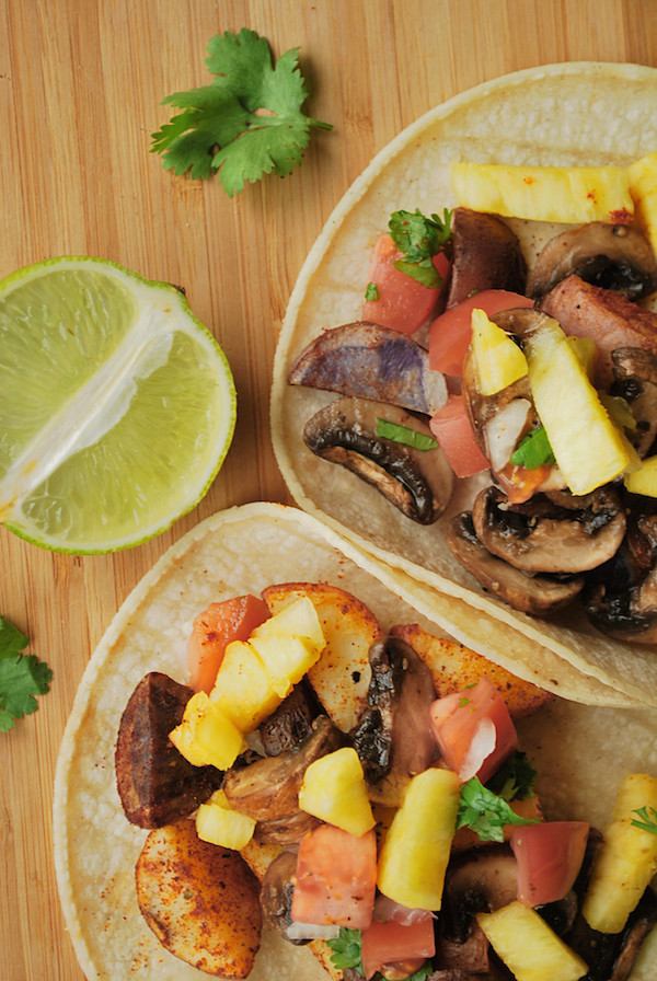 The Best Damn Vegetarian Tacos || fooduzzi.com recipes